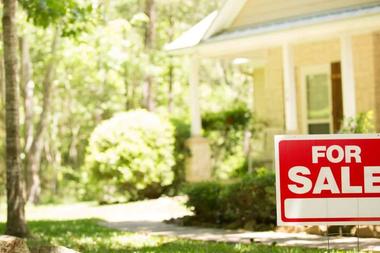 Buying at auction: 5 things to know before you bid this spring