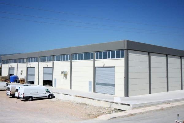 National industrial vacancy falls to 4.8% as demand absorbs speculative stock. Article by Attain Loans Altona