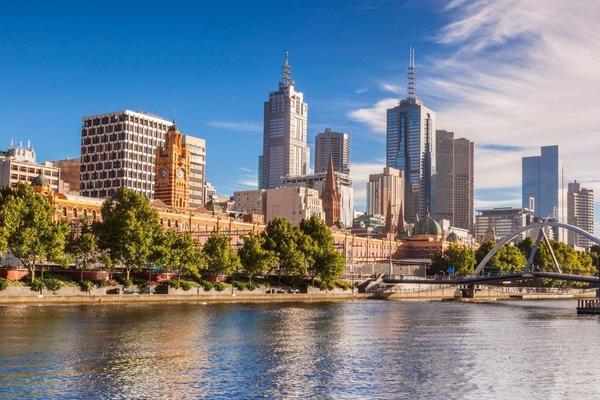 Melbourne and Sydney property market: sellers withdraw stock as listings tighten. Article by Attain Loans Altona