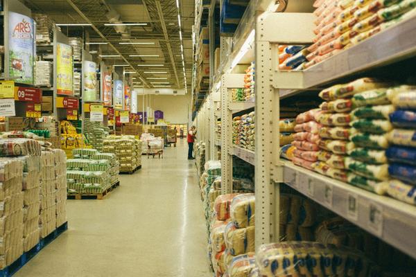 Large format retail as a solid investment option in Australia. Article by Attain Loans Altona